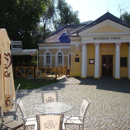 ホテル Lazne Evzenie Klášterec nad Ohří エクステリア 写真
