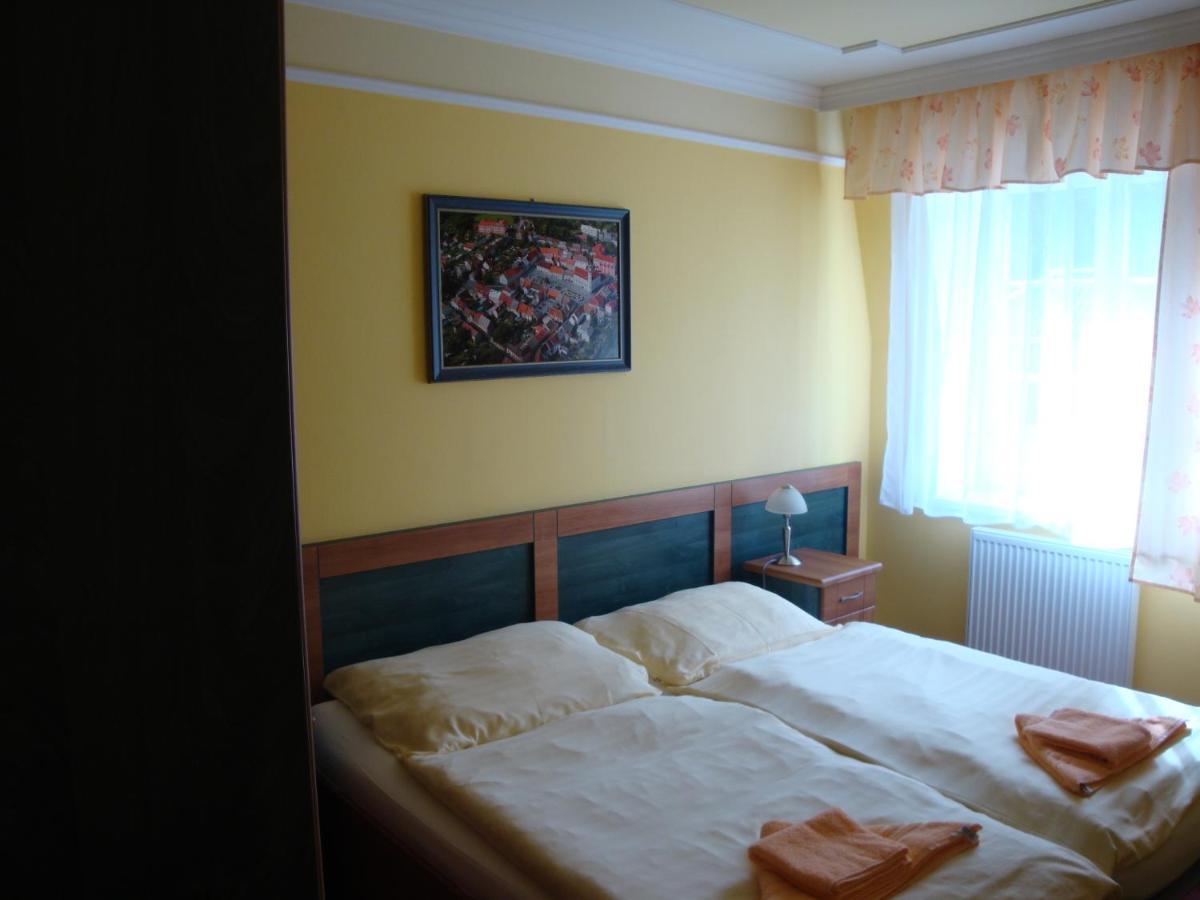 ホテル Lazne Evzenie Klášterec nad Ohří 部屋 写真