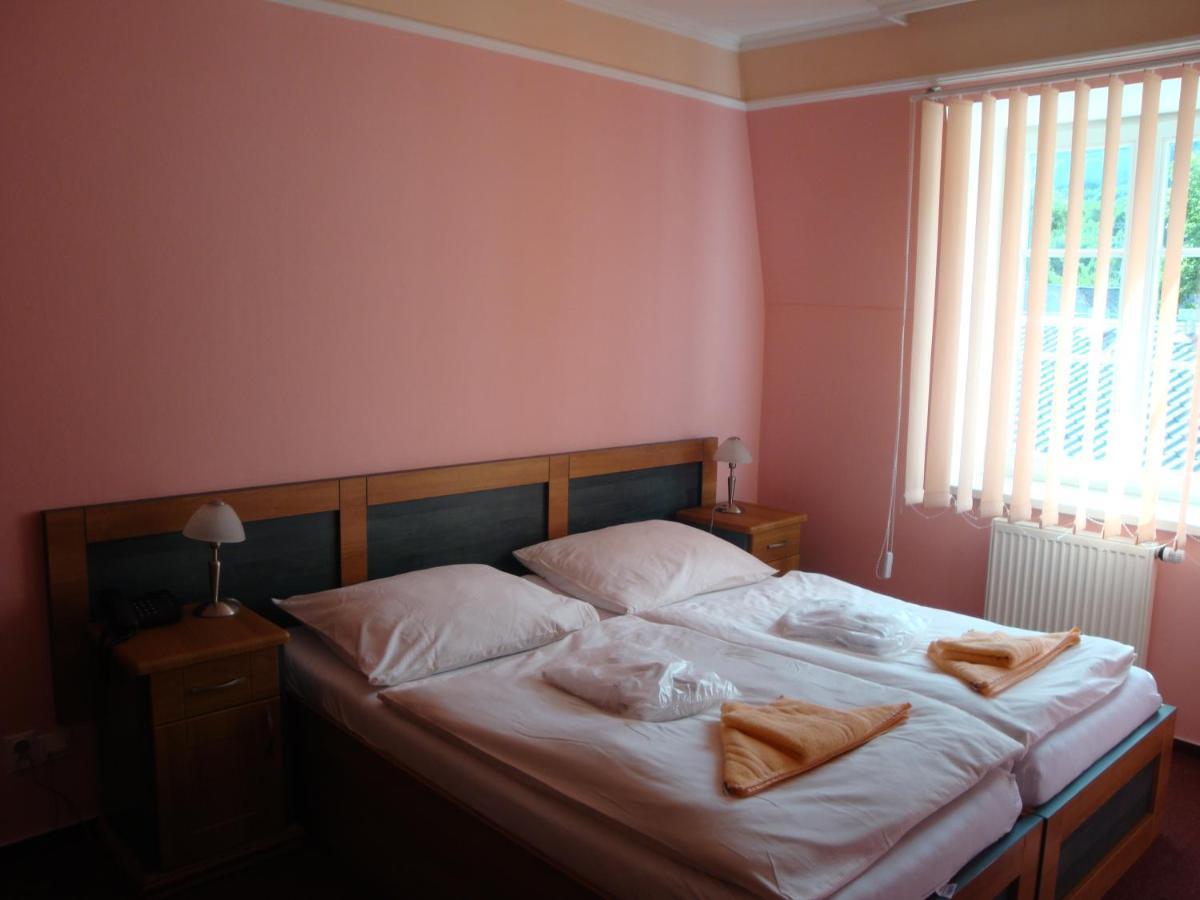 ホテル Lazne Evzenie Klášterec nad Ohří 部屋 写真